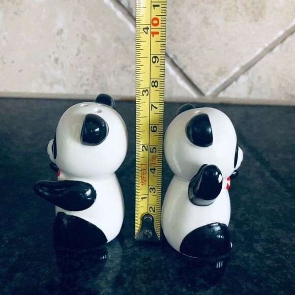 Vintage Ceramic Panda Bear Couple Salt & Pepper Shakers Set - Picture 2 of 5